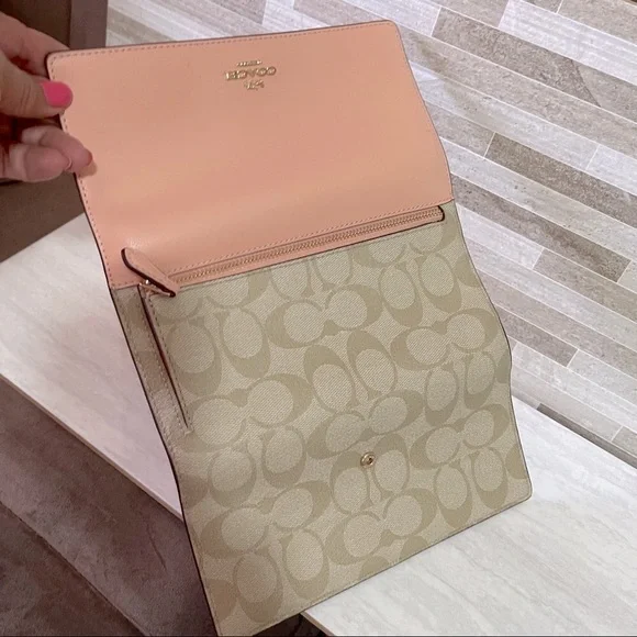 - Coach Slim Trifold Wallet In Signature Canvas